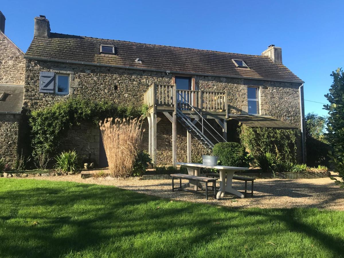Gite De Charme Entre Terre Et Mer Villa Plougonven Kültér fotó