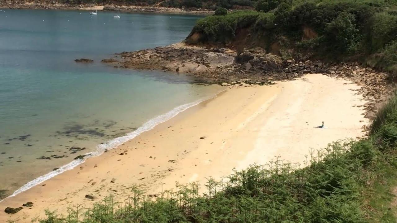 Gite De Charme Entre Terre Et Mer Villa Plougonven Kültér fotó